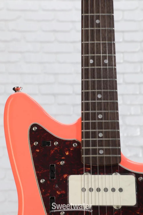 Squier Classic Vibe ’60s Jazzmaster Electric Guitar – Tahitian Coral