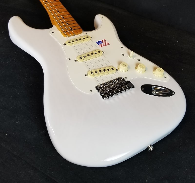 Fender Eric Johnson Stratocaster Electric Guitar, Maple Fretboard , White Blonde