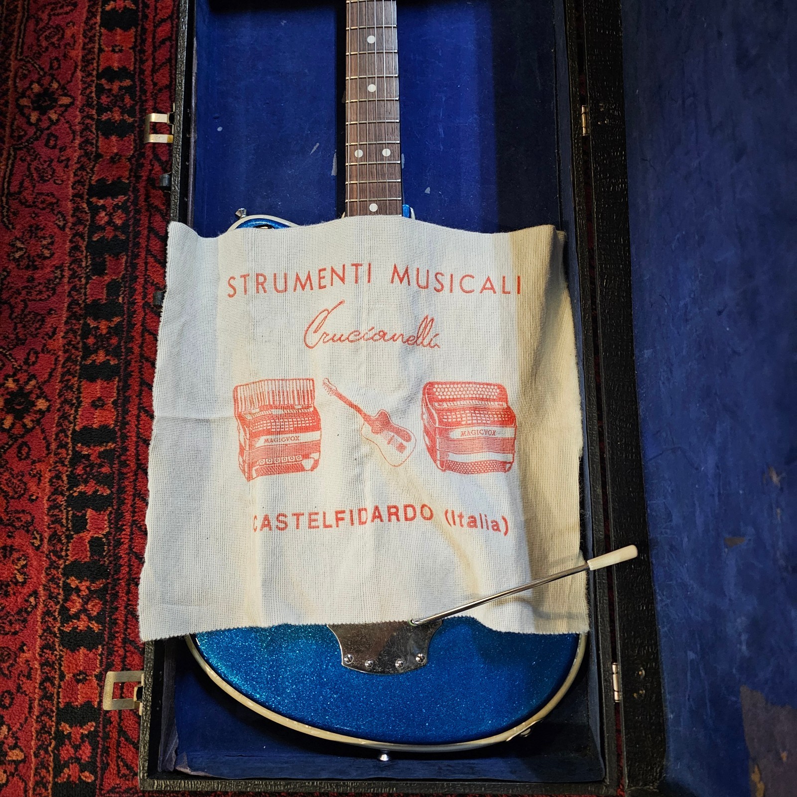 1963 Crucianelli Elite Model 40-V Blue Sparkle
