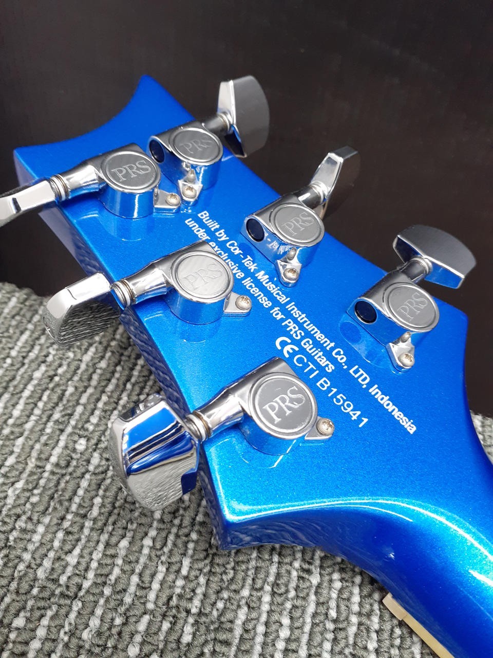 (PRS) SE STANDARD 24 Used Mahogany body Maple neck Rosewood fingerboard Blue