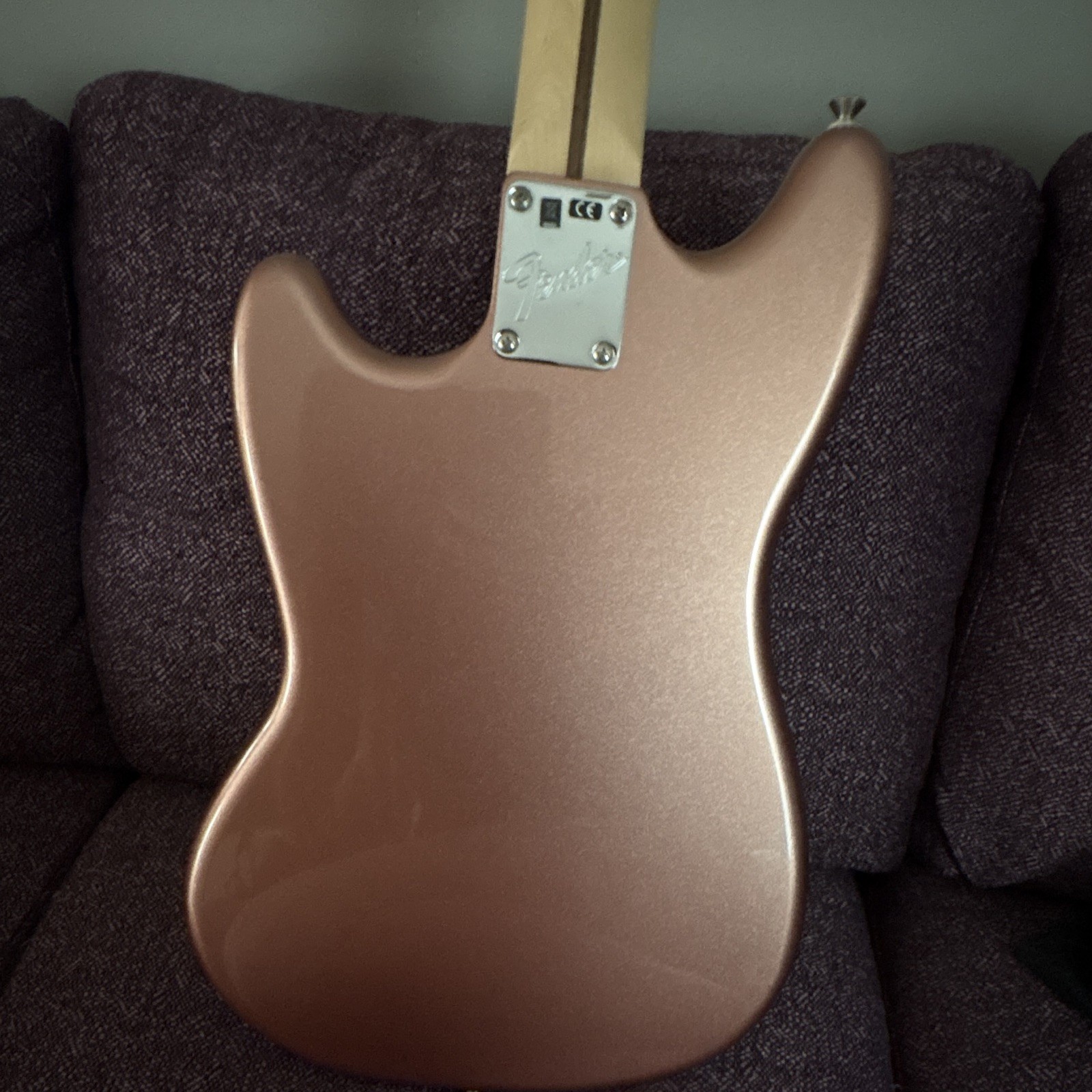 Fender American Performer Mustang Penny Pink Rosewood 6-String RH w/ Gig Bag