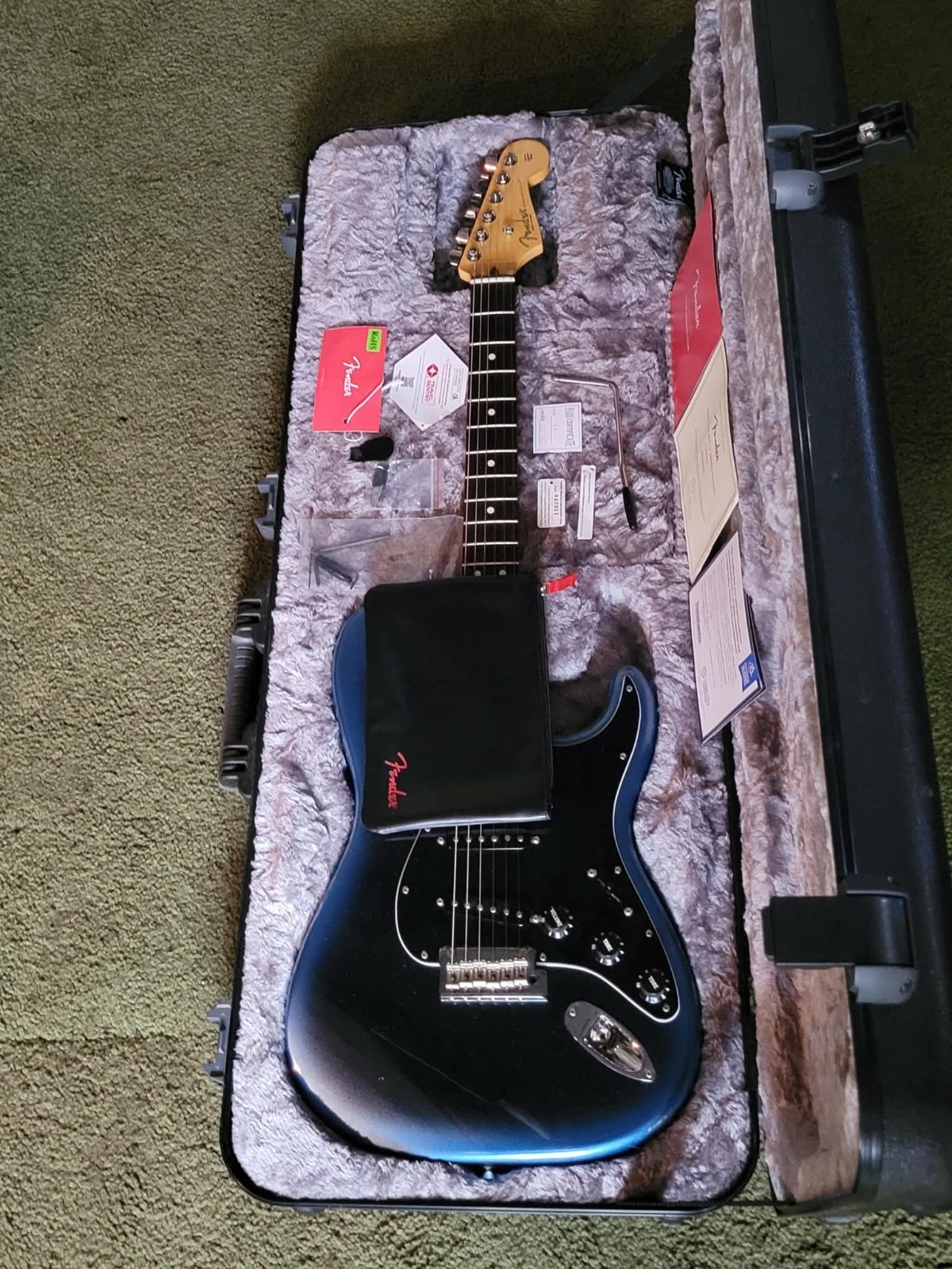 75th Ann. Fender American Professional II Stratocaster – Dark Night Rosewood