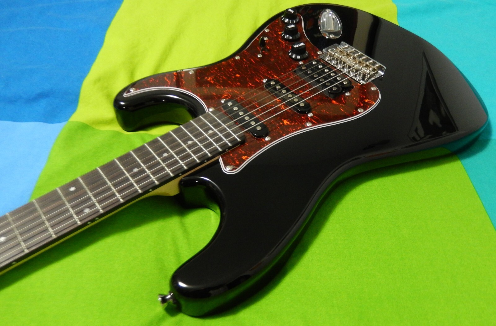 Donner Designer Series 39″ Solid Body Electric Guitar DST-200 Package