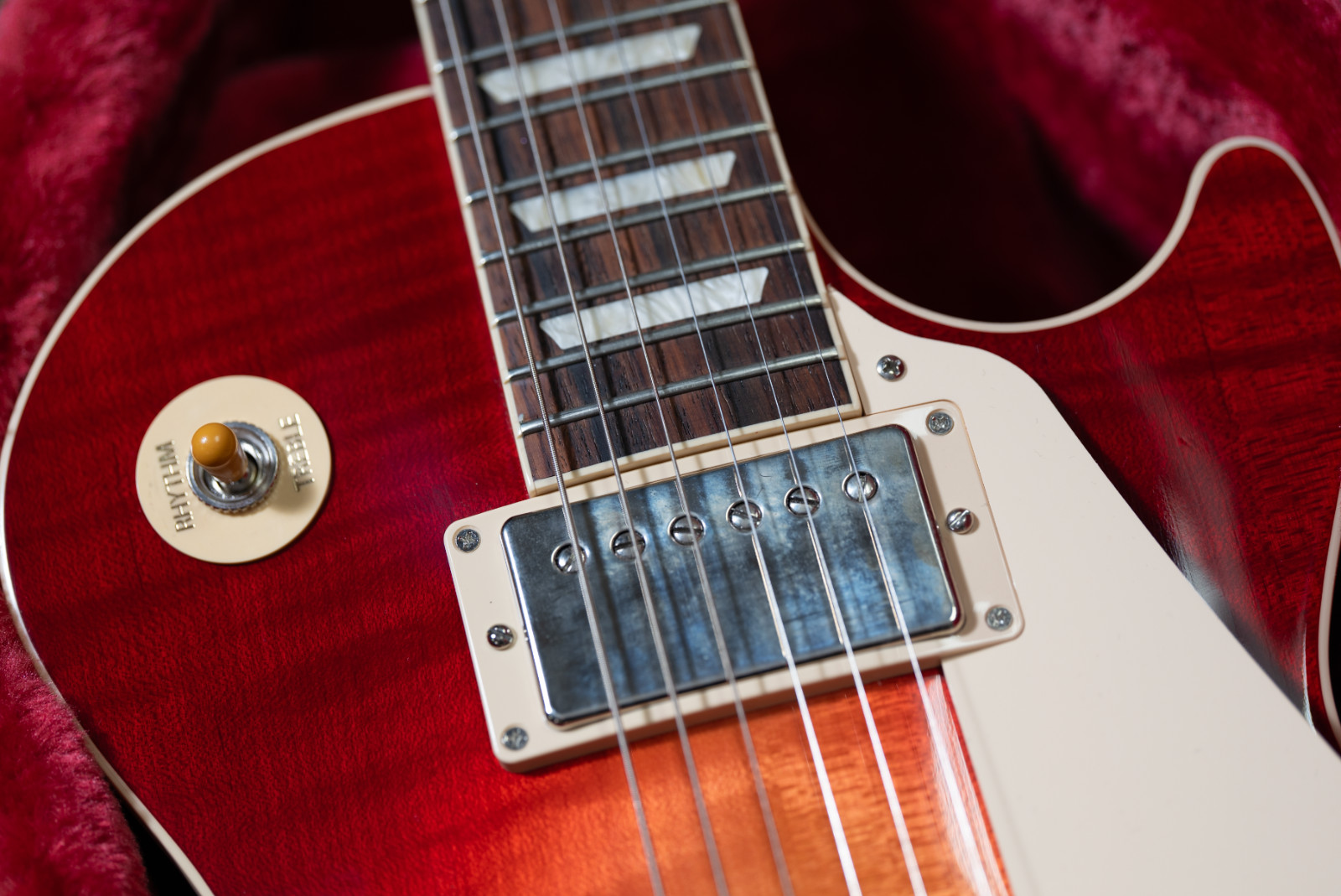 Gibson Les Paul Standard ’60s Cherry Sunburst