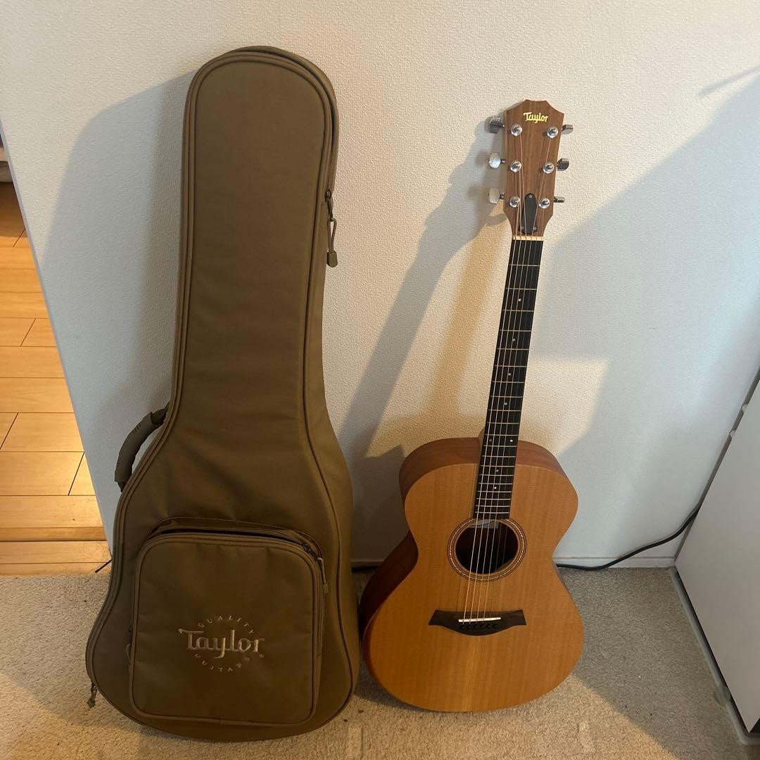Taylor acoustic guitar academy12