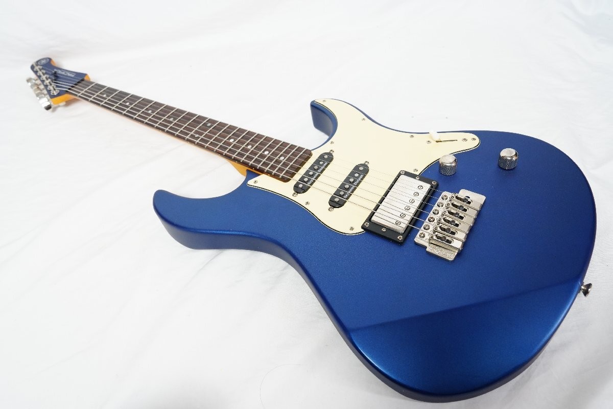 YAMAHA PACIFICA PAC612VIIX MSB (Matte Silk Blue) w/Seymour Duncan pickups