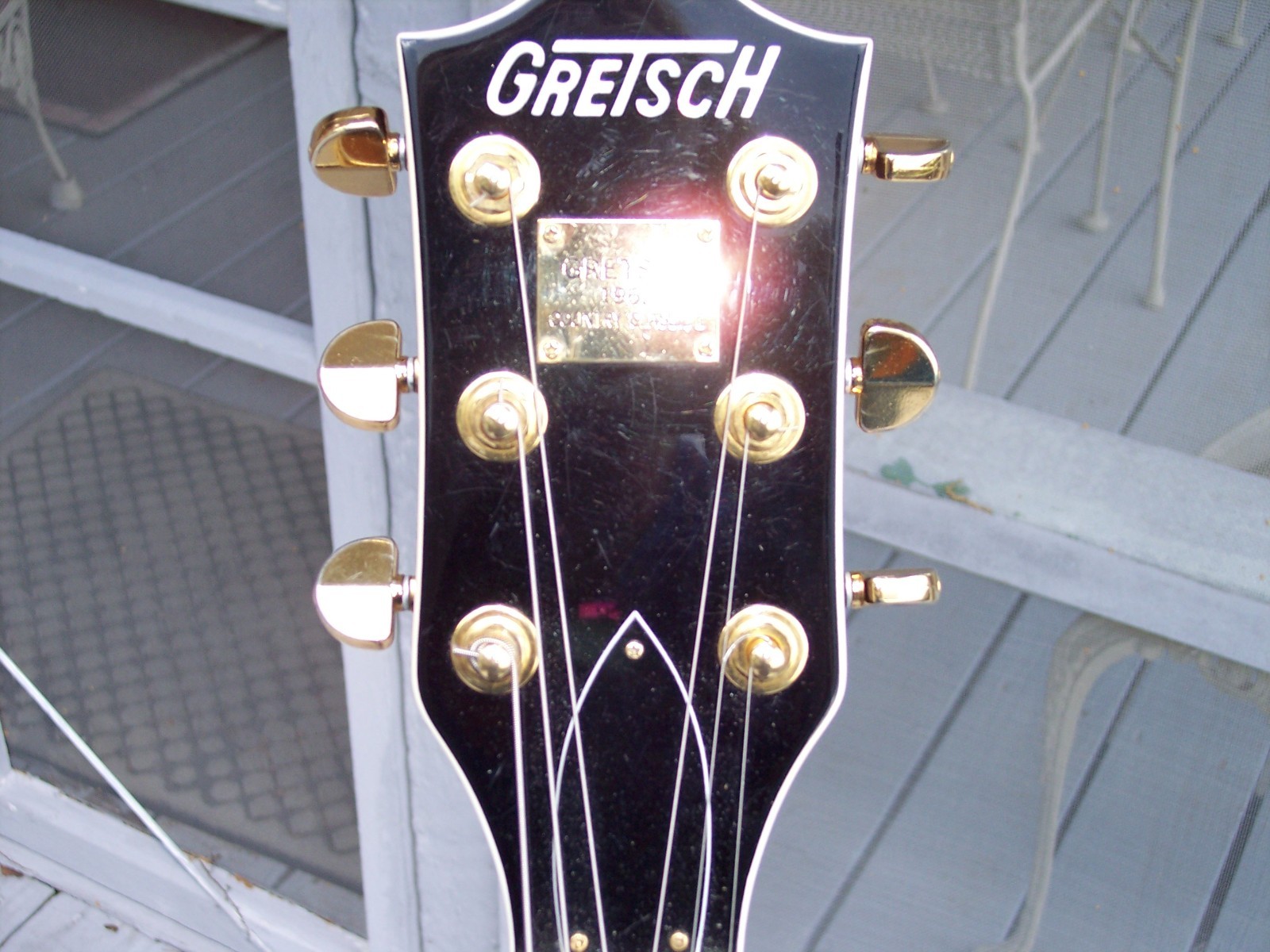 Gretsch G6122-1962 Country Classic 11 Double Cutaway Walnut stain, seldom used