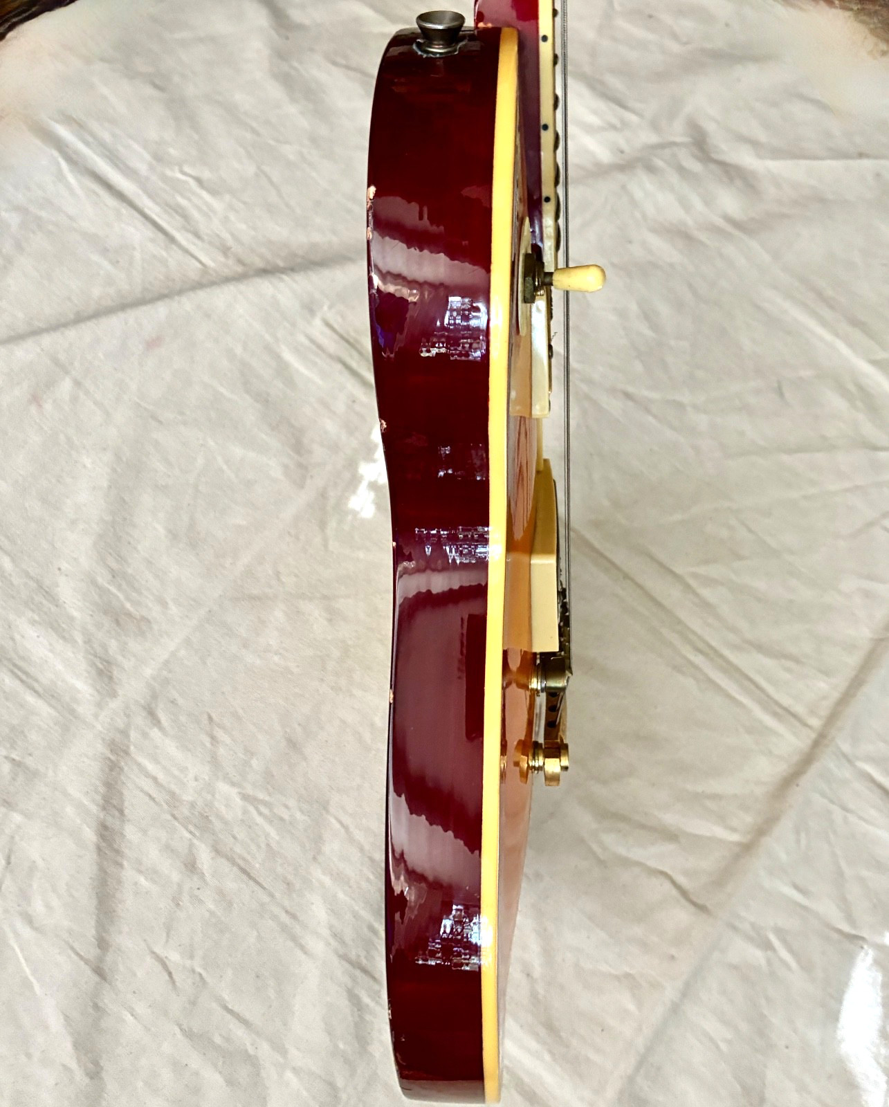 Vintage FIRST ACT Model M2G-200 B “Les Paul” LP Type Electric Guitar Sunburst