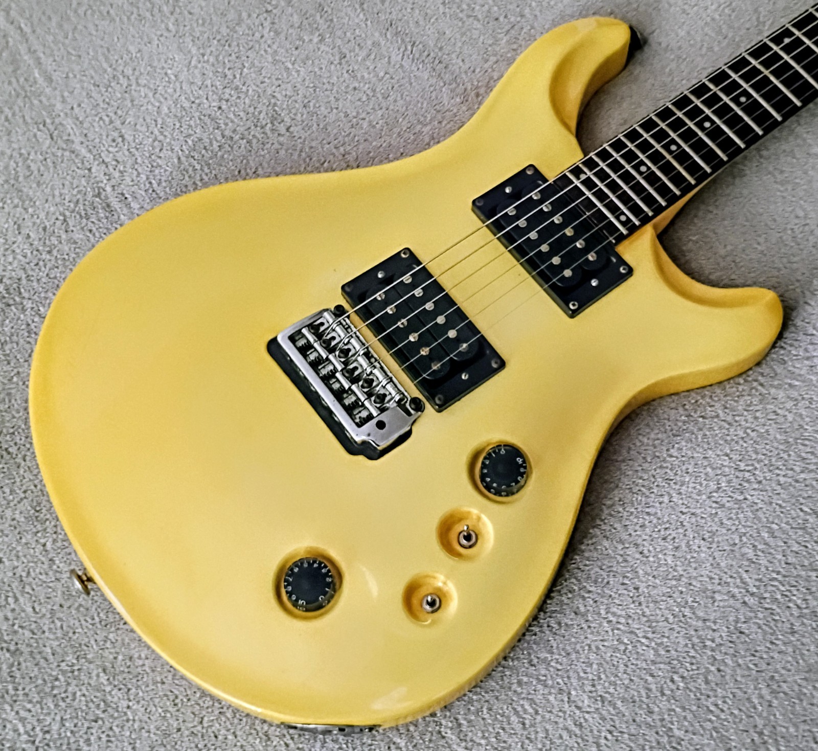 Vester Oar Guitar ’80s ’90s (Korea) Carved Maple/ Set Neck ~ Coil Split ~ Gotoh