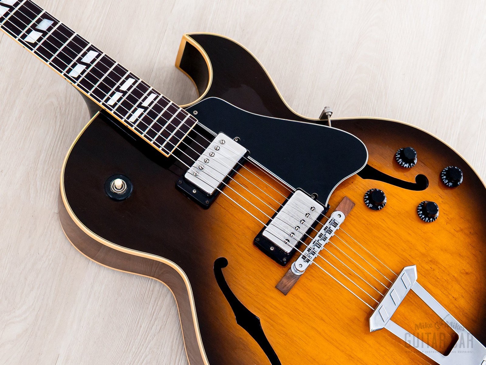 1989 Gibson ES-175 Sunburst w/ Mahogany Back/Sides, Case & Hangtag