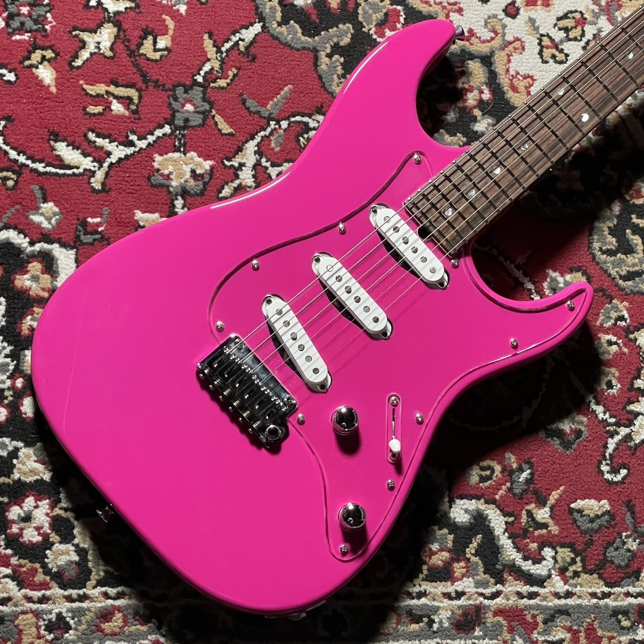 T’s Guitars DST-special22 Bright Pink Electric Guitar 3.41kg Used