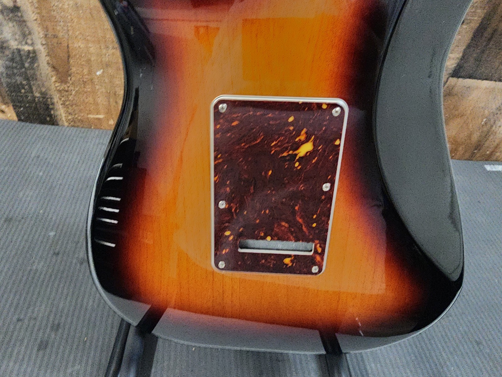 2017 MEXICAN FENDER Stratocaster. Sunburst With Gig Bag