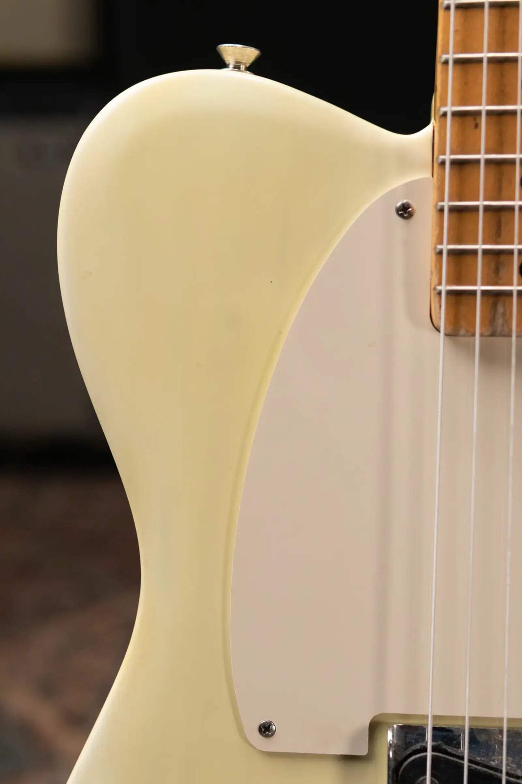 Fender 1956 Esquire Electric Guitar – Refinished Yellow with Hardshell Case – Us