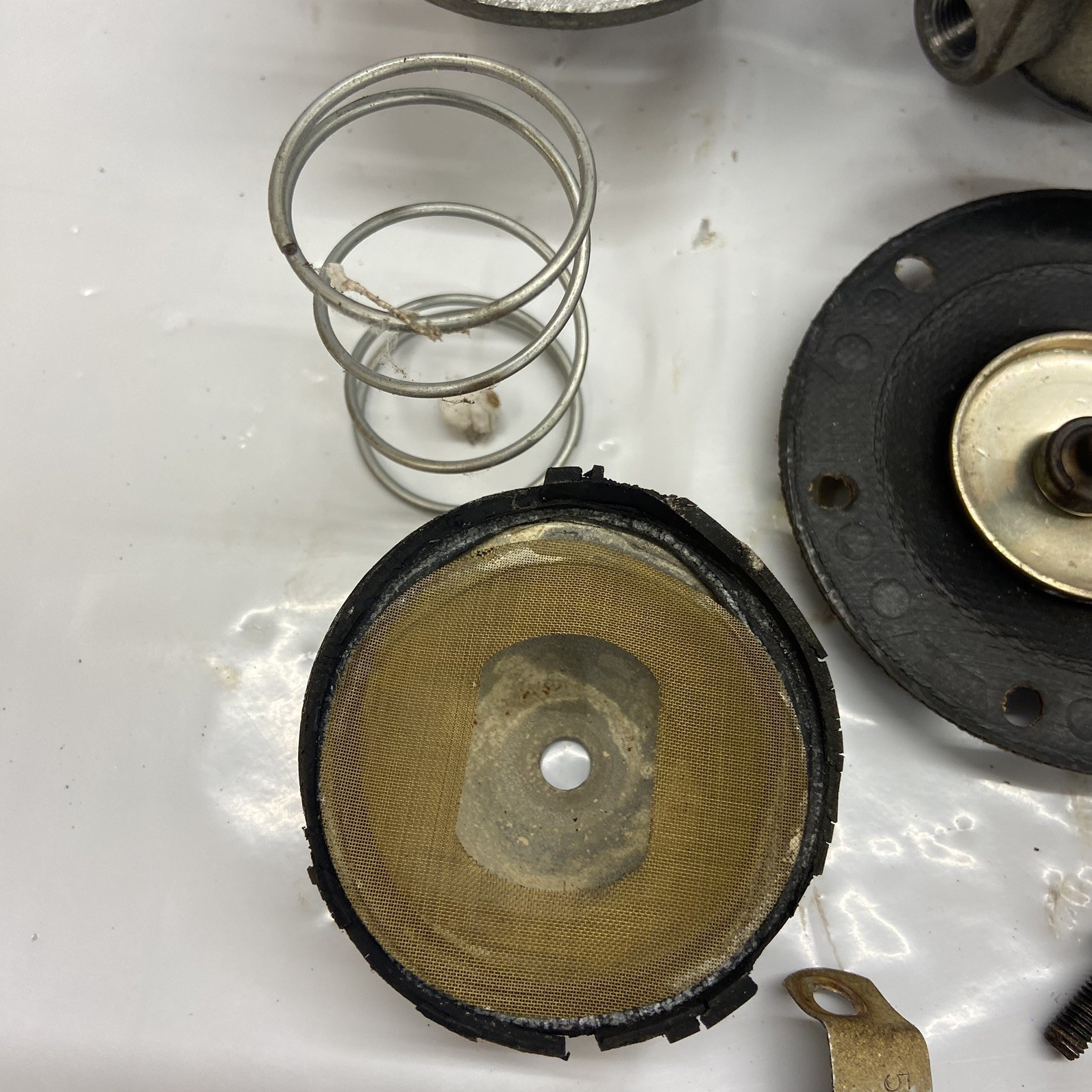 Wisconsin VH4D Engine Fuel Pump for parts or repair See Pics