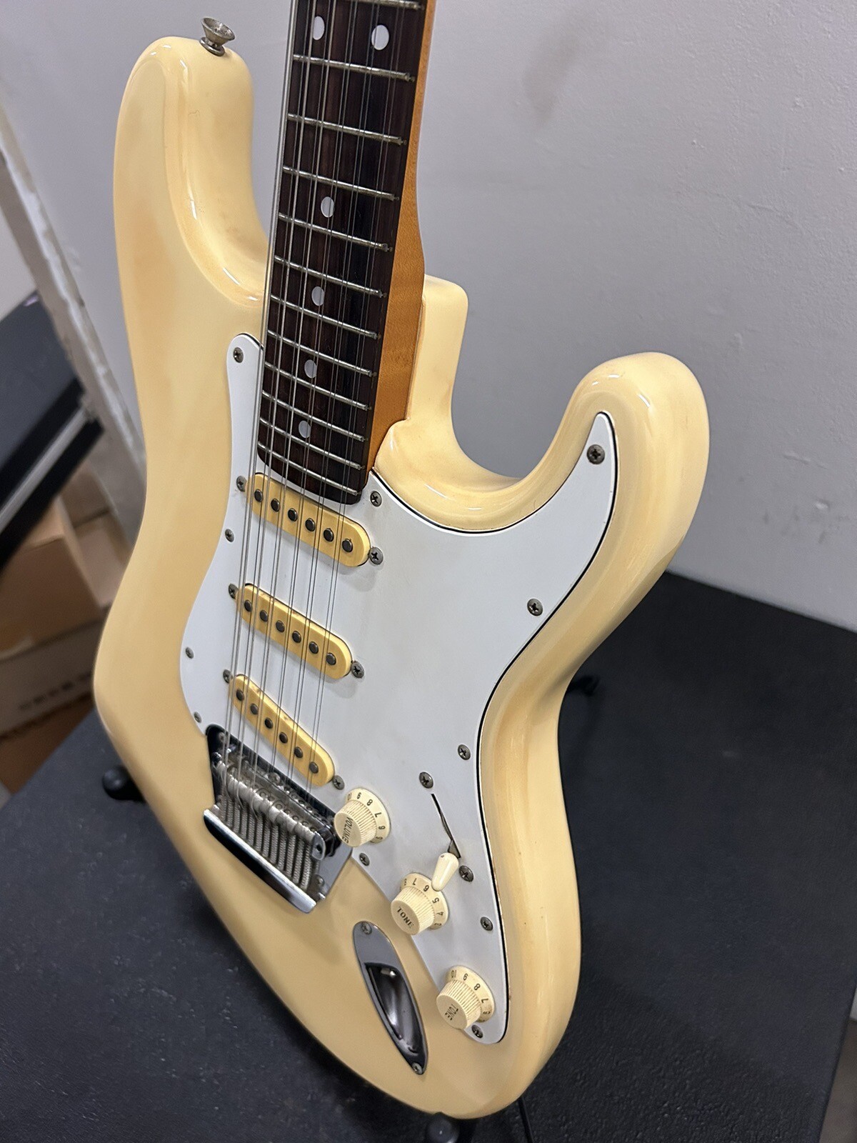 1990 Fender Japan Stratocaster XII 12-String Electric Guitar Olympic White