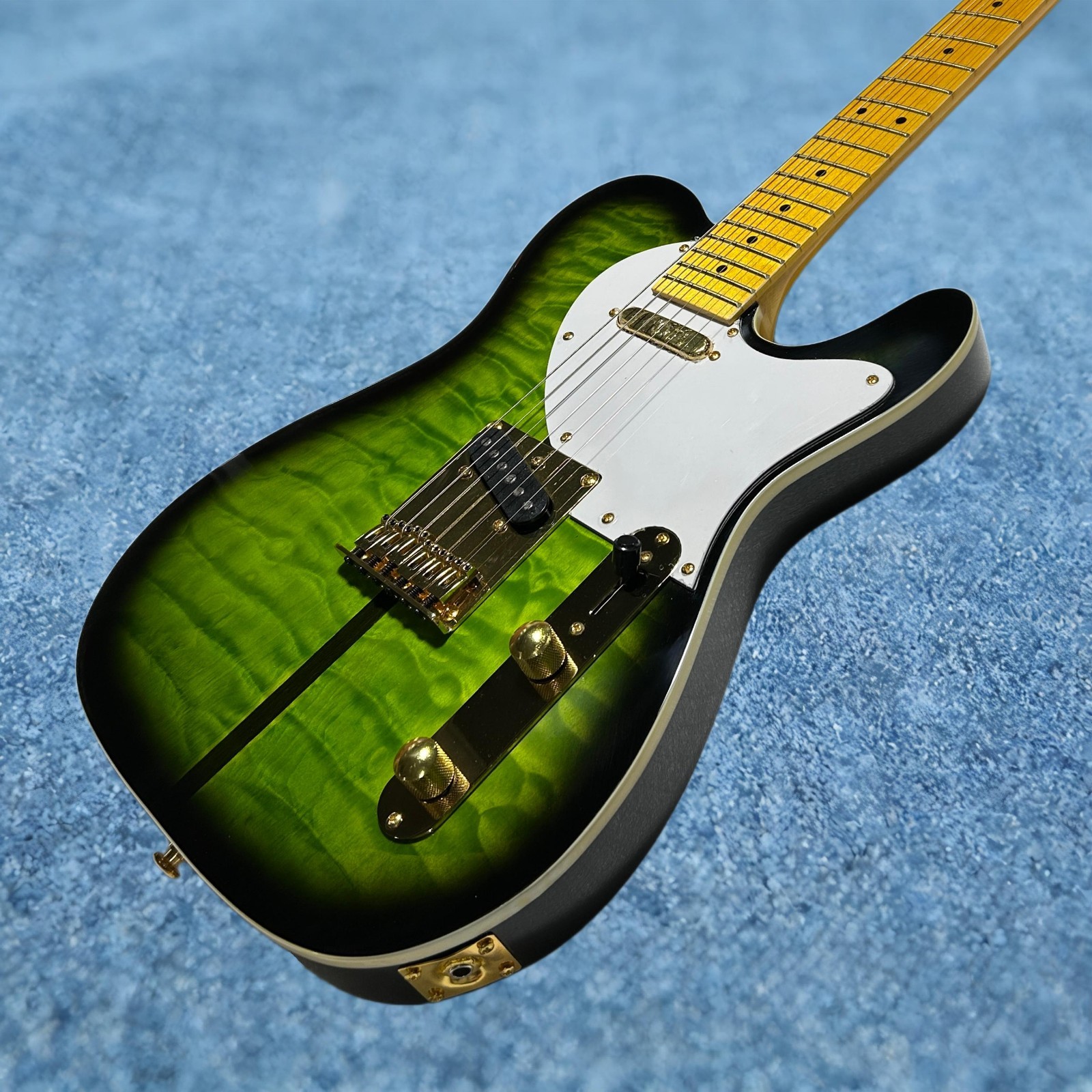 Electric Guitar Green Burst Color Cloud Maple Top Golden Hardware Tele Guitar