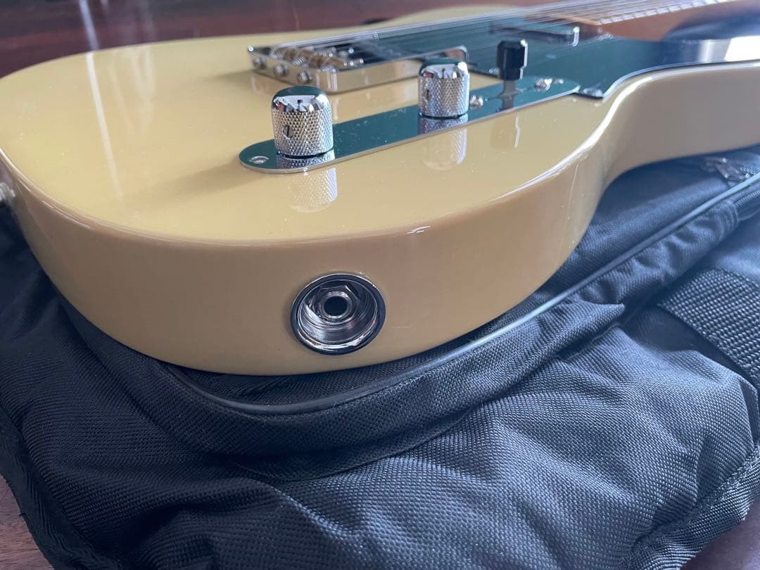 Electric Guitar Fender Vintera ’50s Telecaster Cream Made in Mexico with Gig Bag