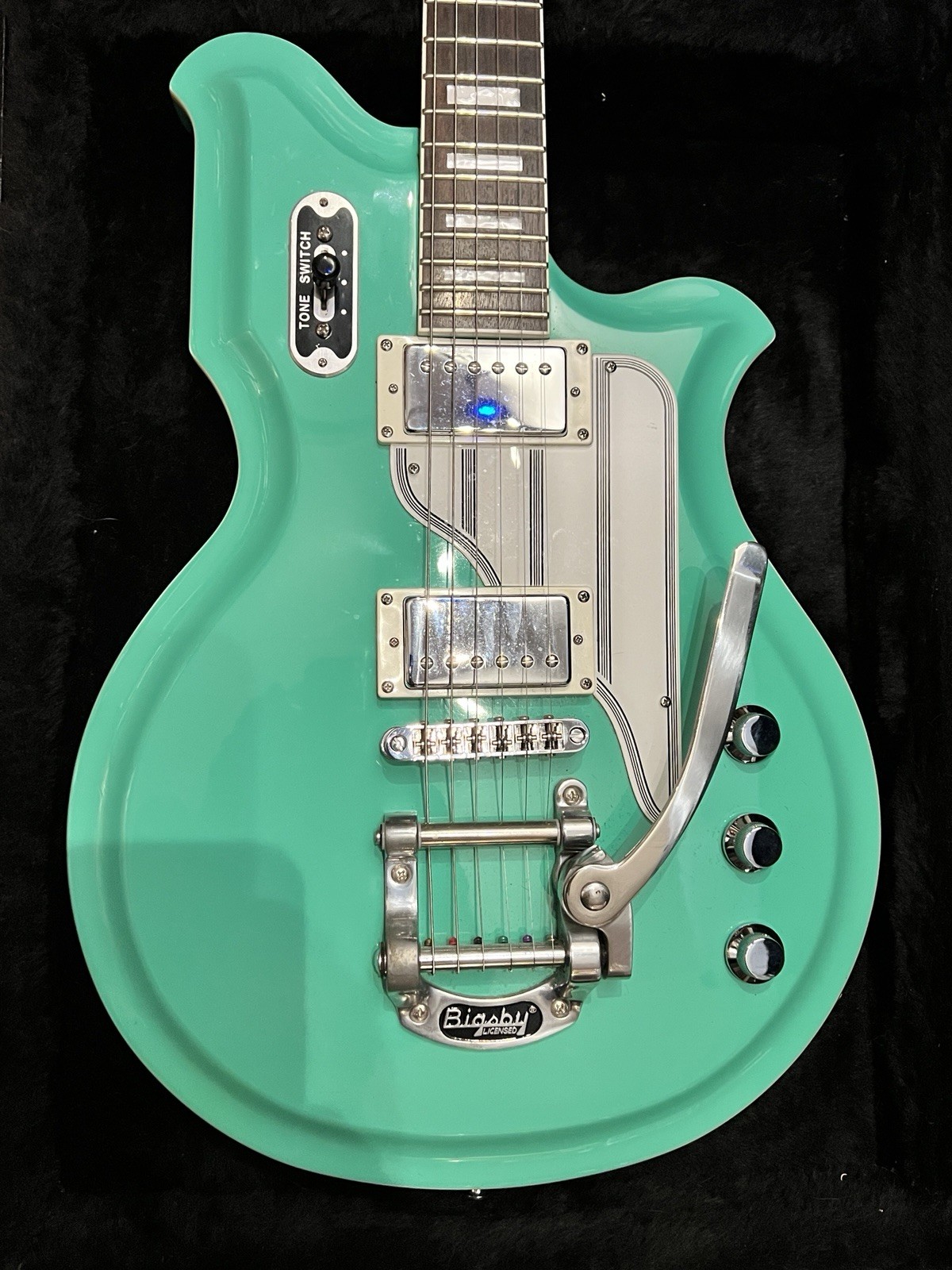 Eastwood Airline Guitars MAP DLX