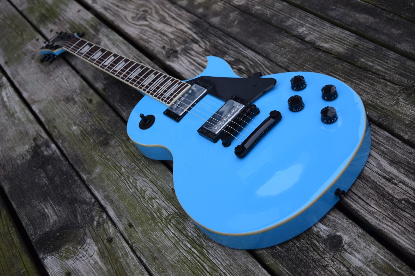 Electric Guitar Mahogany Body Maple Top Metallic Blue (Groove Canadian Brand)