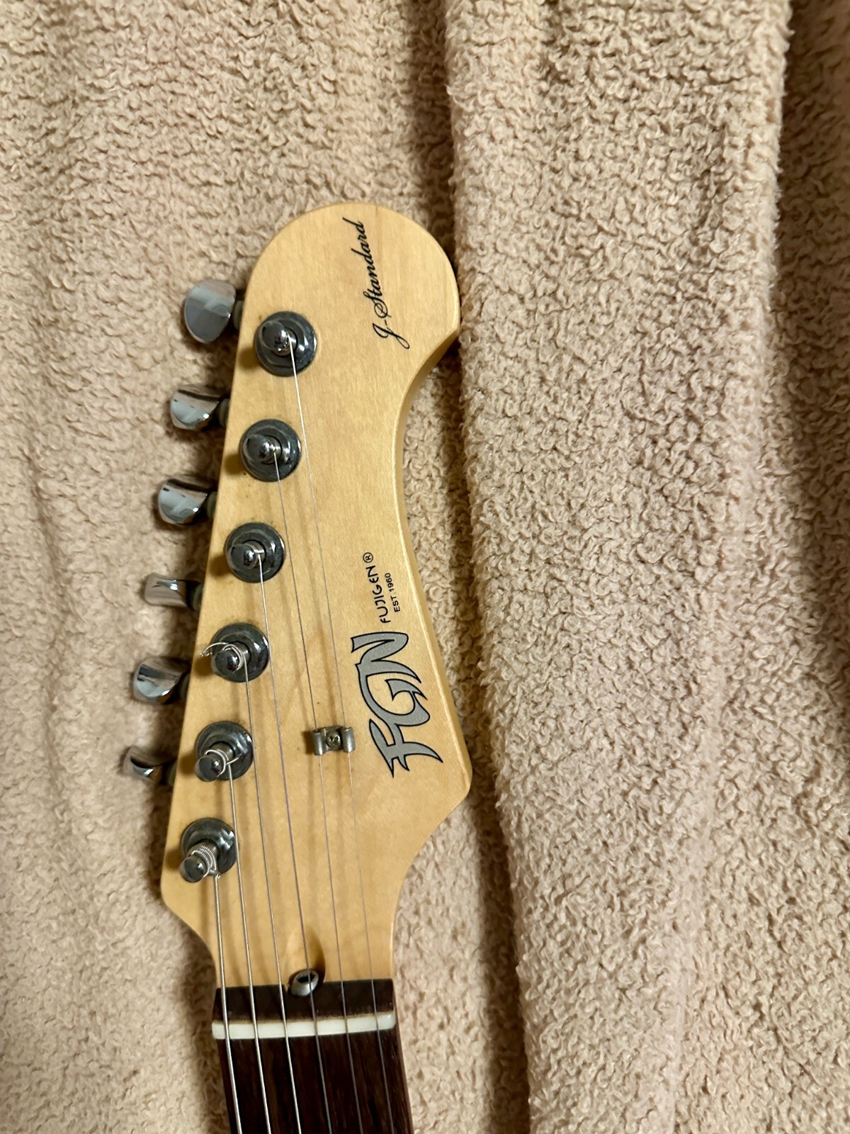 Fujigen FGN JST-5R J-Standard in Black (MIJ)