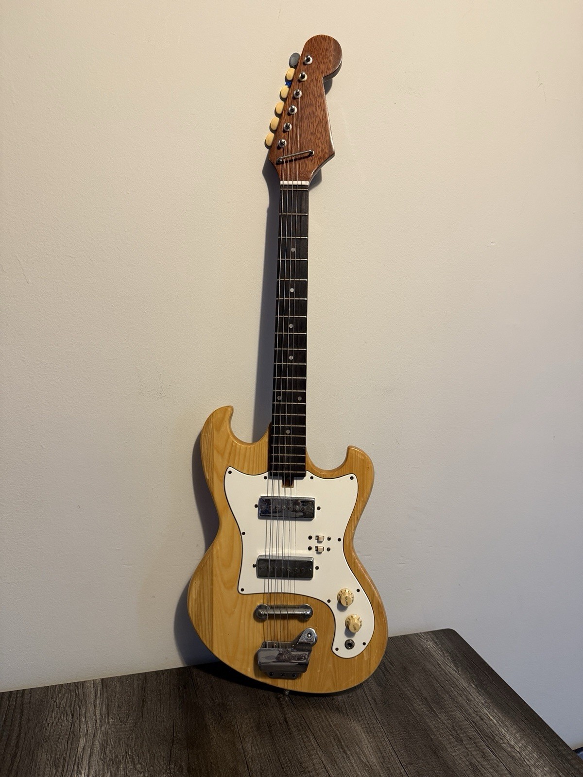 Vintage Samick Electric Guitar Late 1970s Solid Body Maple