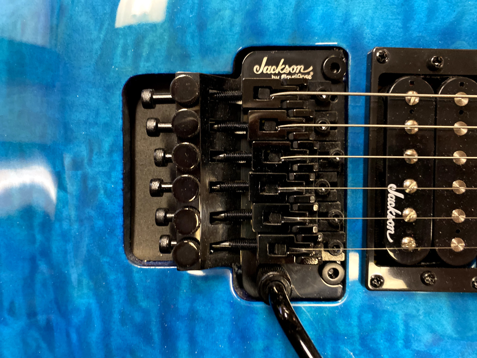 Jackson JS34Q Dinky, DKA-M, QM, H/S/S pickup. Floyd Rose, Transparent Blue, WOW