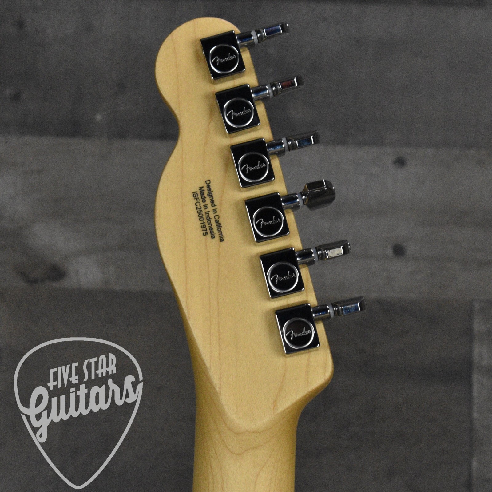 Fender Standard Telecaster Maple Fingerboard – Butterscotch Blonde