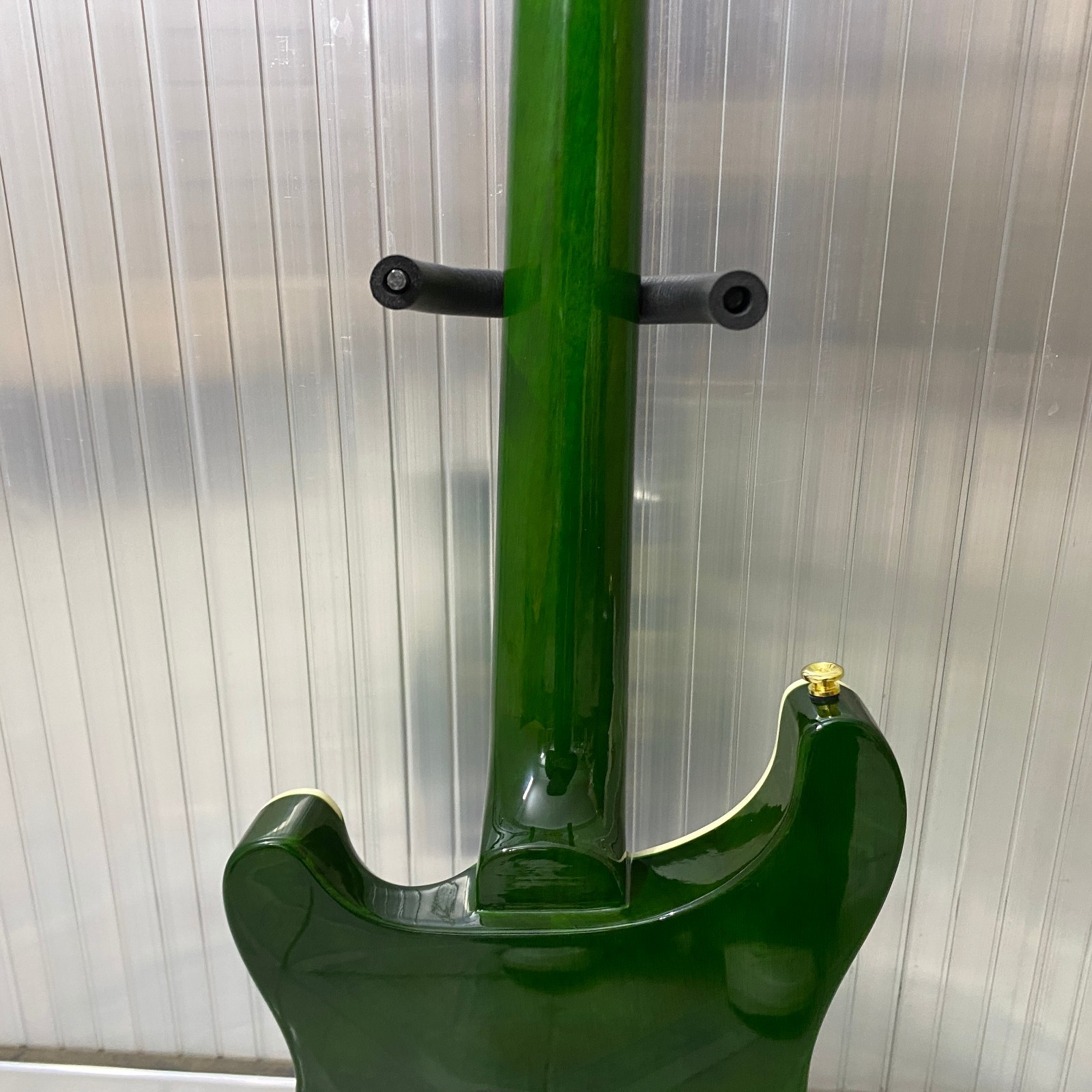 6-string, green PRS electric guitar, gold hardware, mahogany body, fast shipping