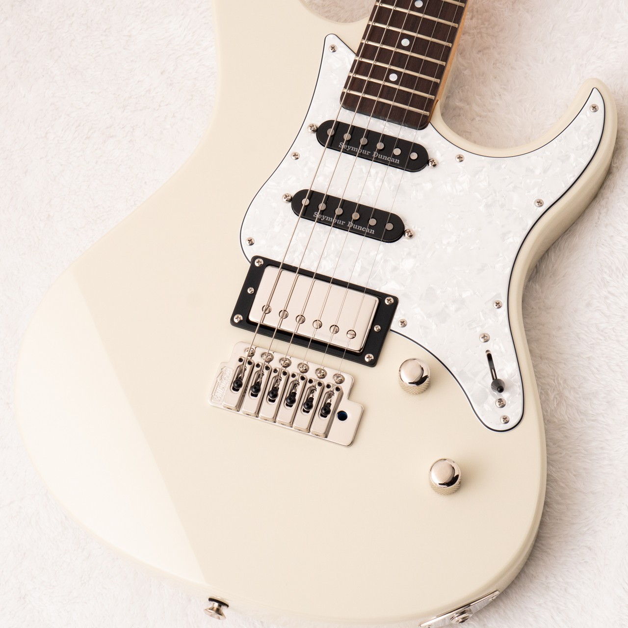 Pacifica PAC612VIIX Vintage White Electric Guitar 3.66kg Limited Used