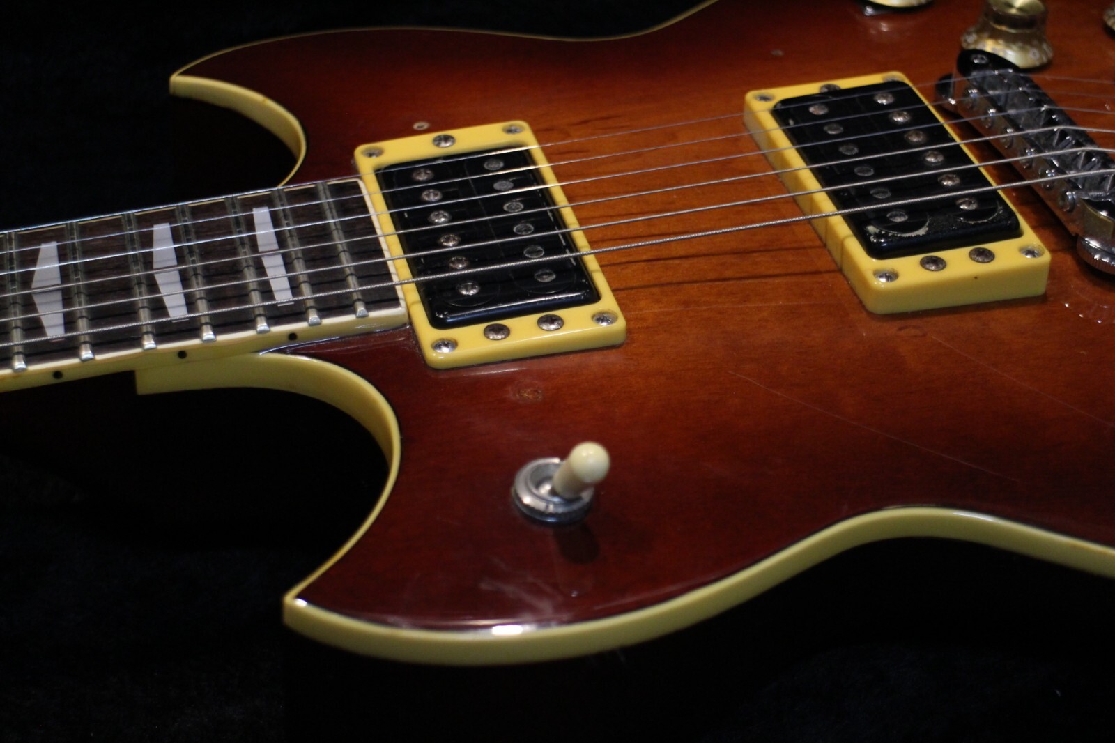 USED Yamaha SG 800 Electric Guitar Made in Japan Brown Sunburst GT332 230615