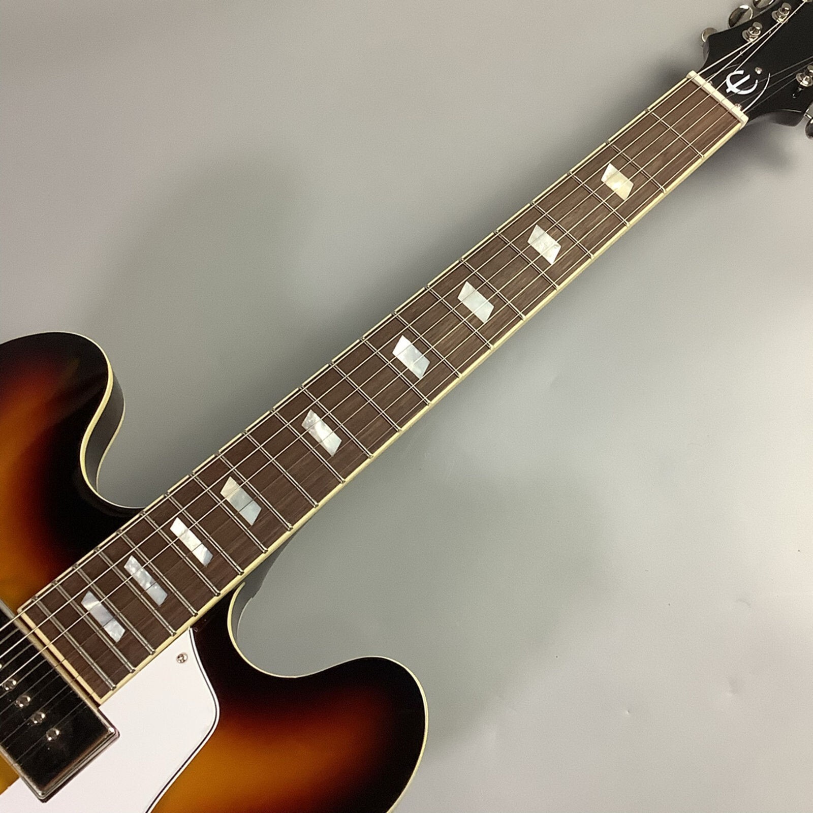 Epiphone Casino Vintage Sunburst Electric Guitar with Gig Bag New