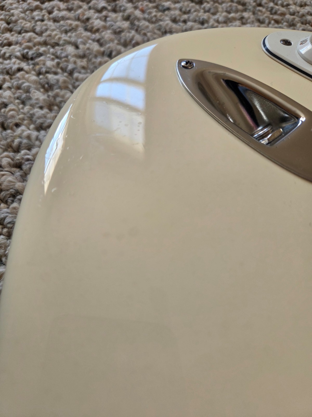 Left Hand Lefty White Fender American Standard 2011 Stratocaster USA Guitar Case
