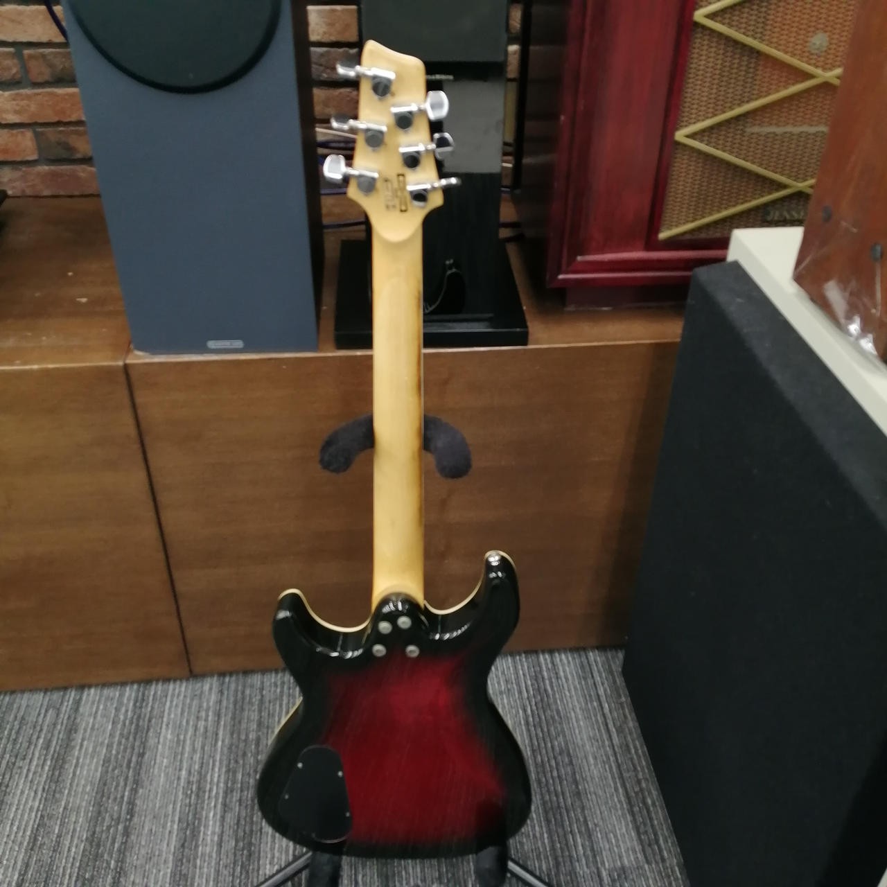 IBANEZ GIO SERIES Electric Guitar-02