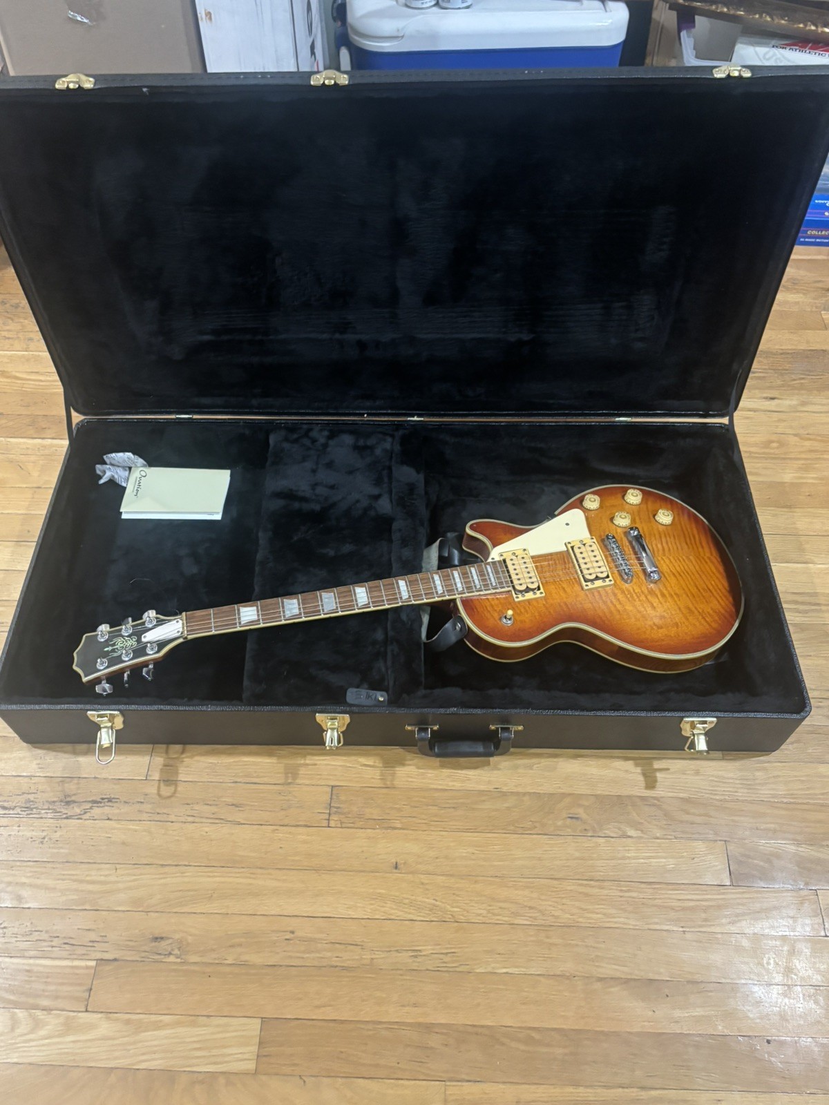 Vintage 1986 Cort Single Cut LP Style Electric Guitar MIK Original TKL Hard Case