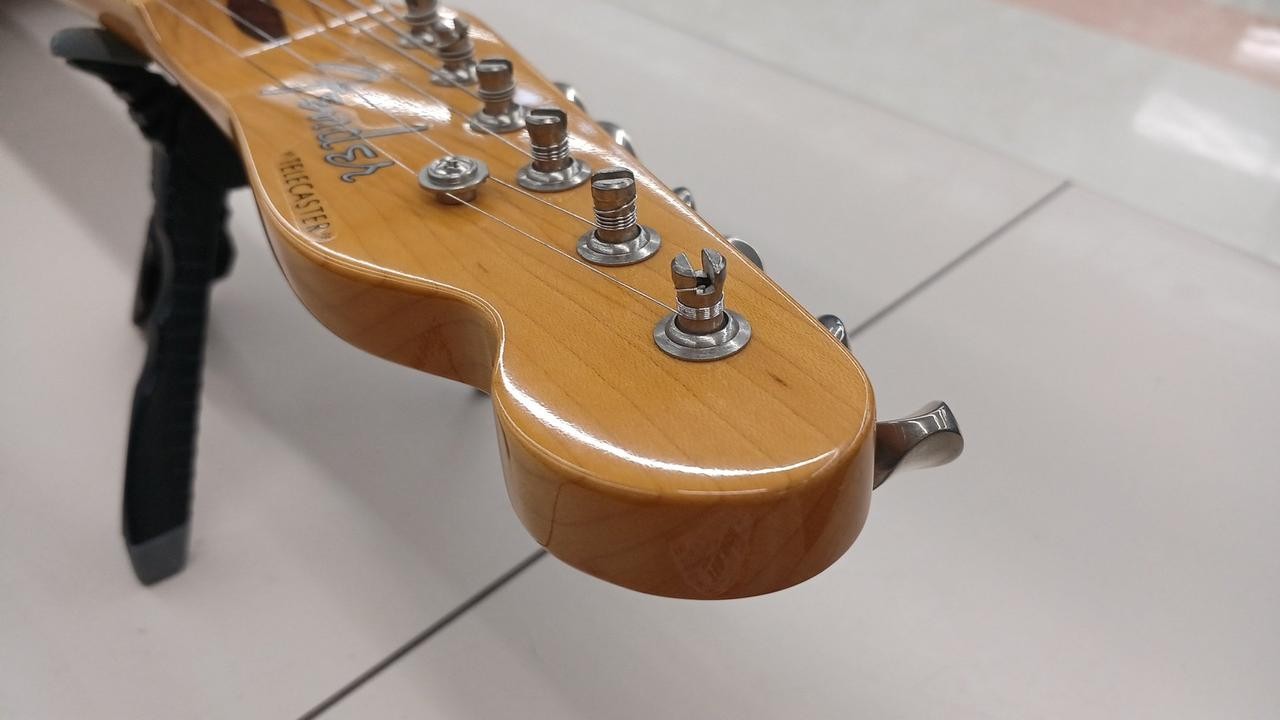 FENDER MADE IN JAPAN TRADITIONAL 50S Electric Guitar – Telecaster Type