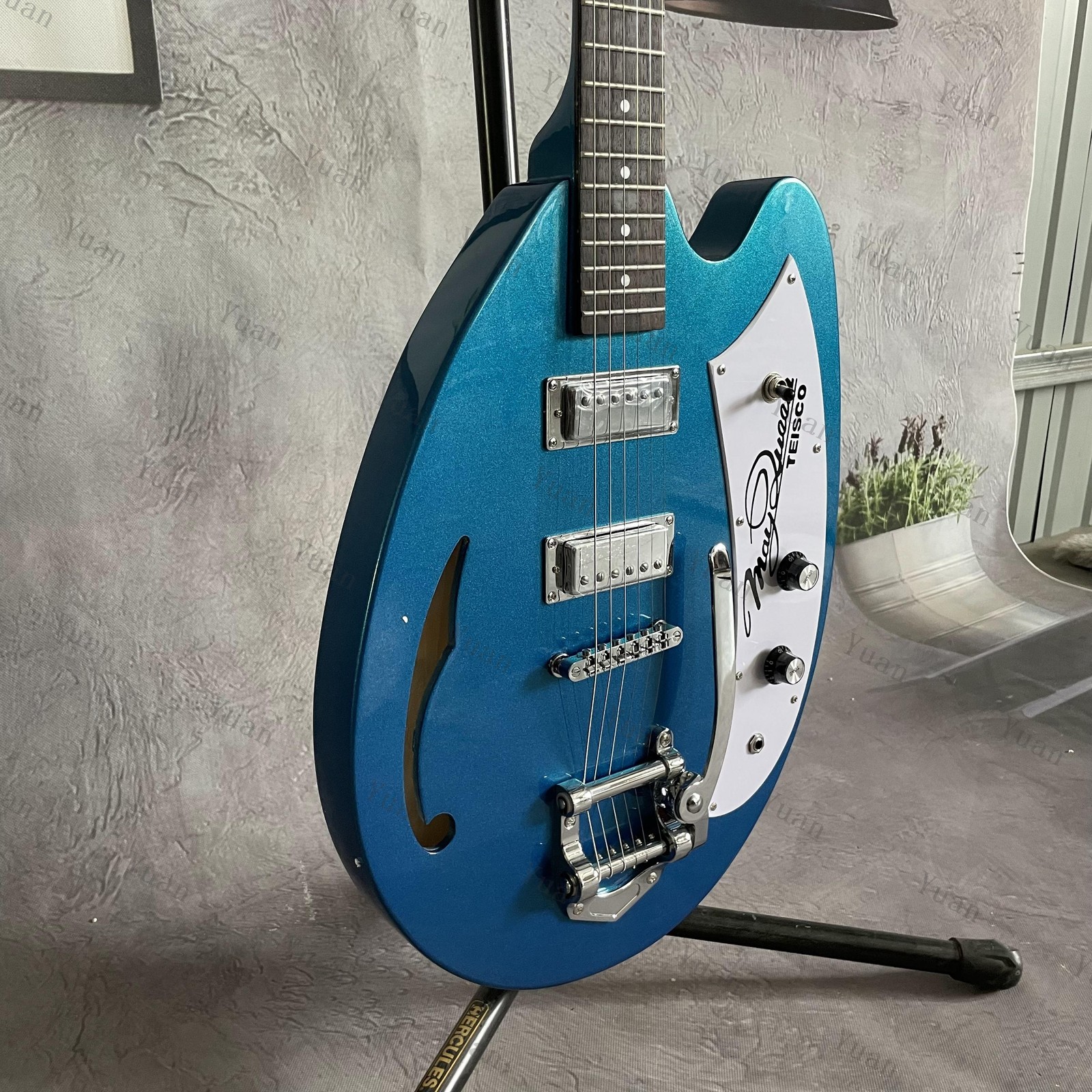 Semi Hollow Body Teisco Electric Guitar Single F Hole Jazz HH Pickups Tremolo