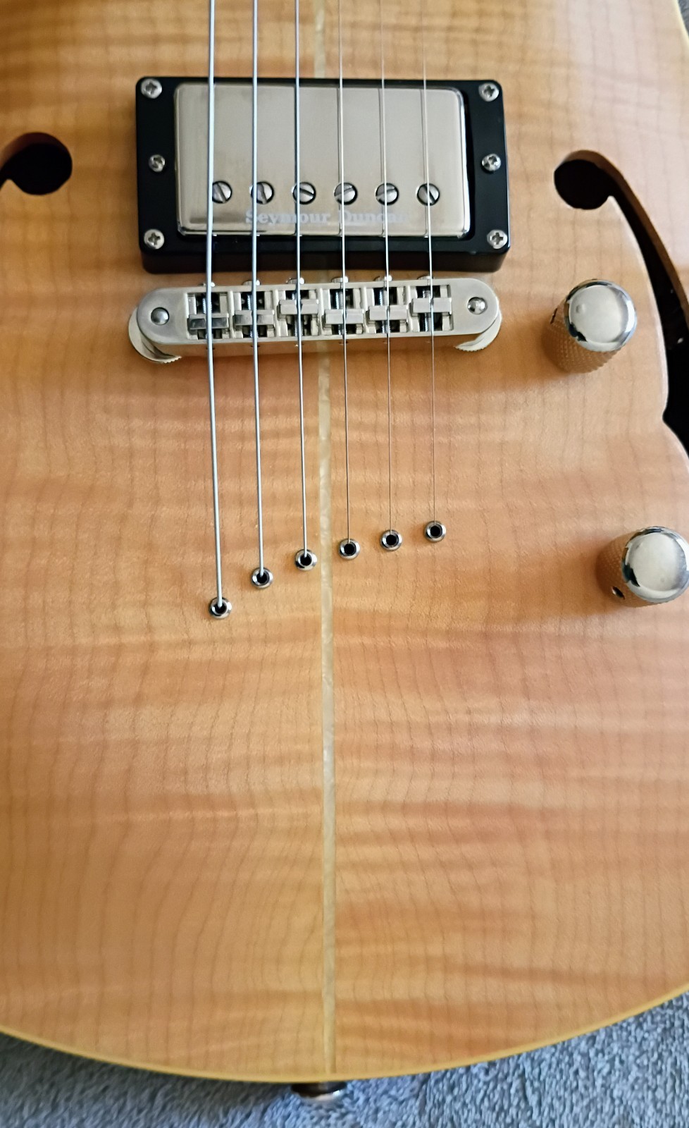 Diamond (DBZ) Monarch Semi-Hollow (Korea) Flame Maple ~ Seymour Duncan’s ~ OHSC
