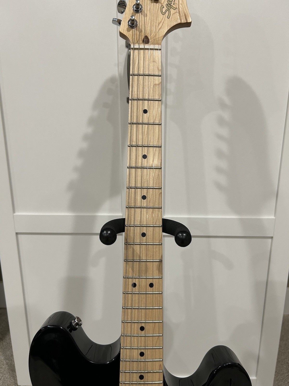 Squier Affinity Starcaster Electric Guitar – Black – w/Gator ATA Case – Mint!!