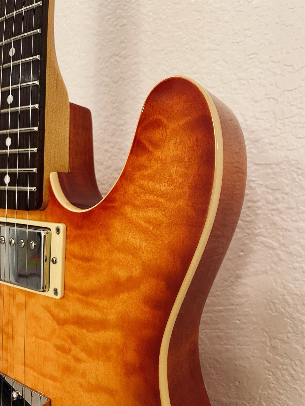 2005 Austin AU-962 Tele Style Guitar Quilt Maple Top Alder Body Sunburst