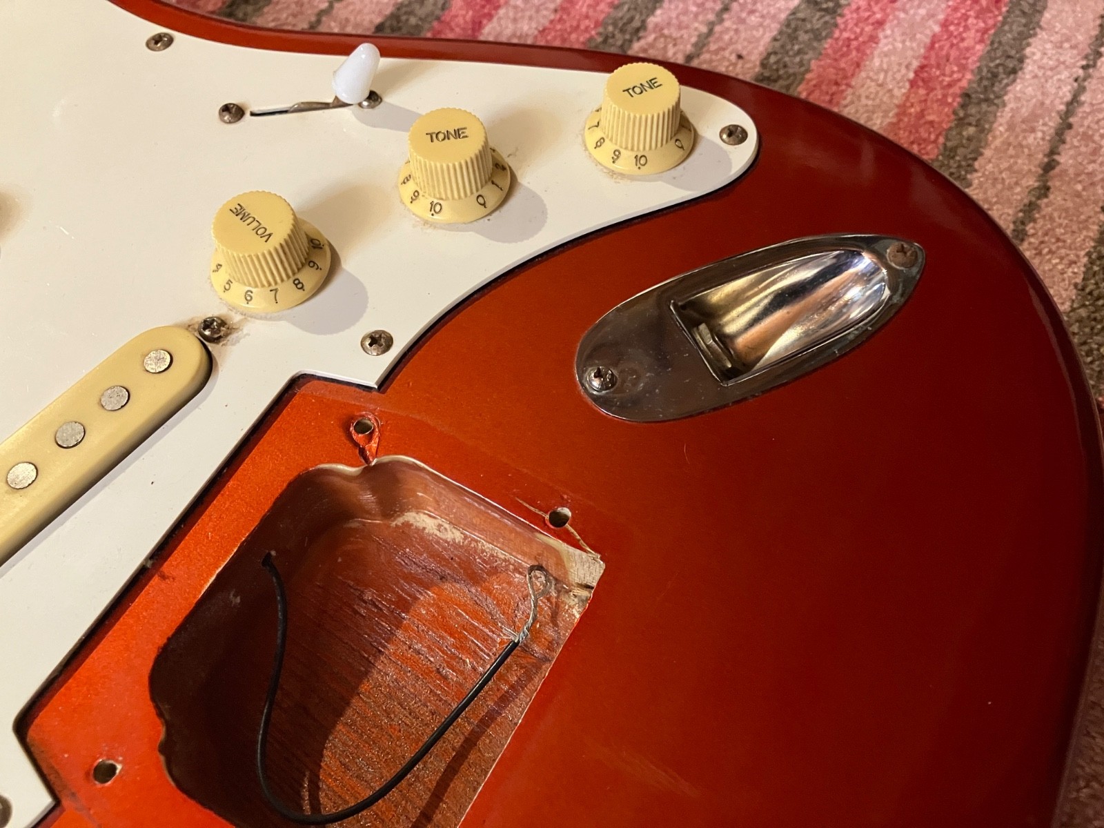 80’s Hondo Fame Mastercaster 003 Strat Style Guitar Husk Parts/Project