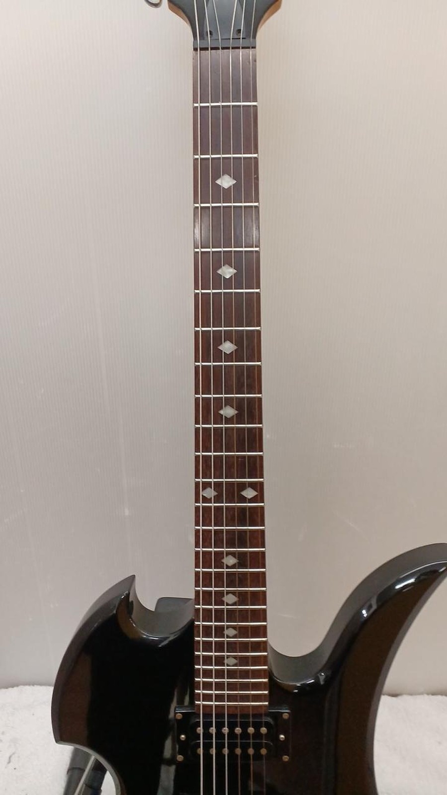B.C.RICH 360JE Used Basswood body Maple neck Rosewood fingerboard Black