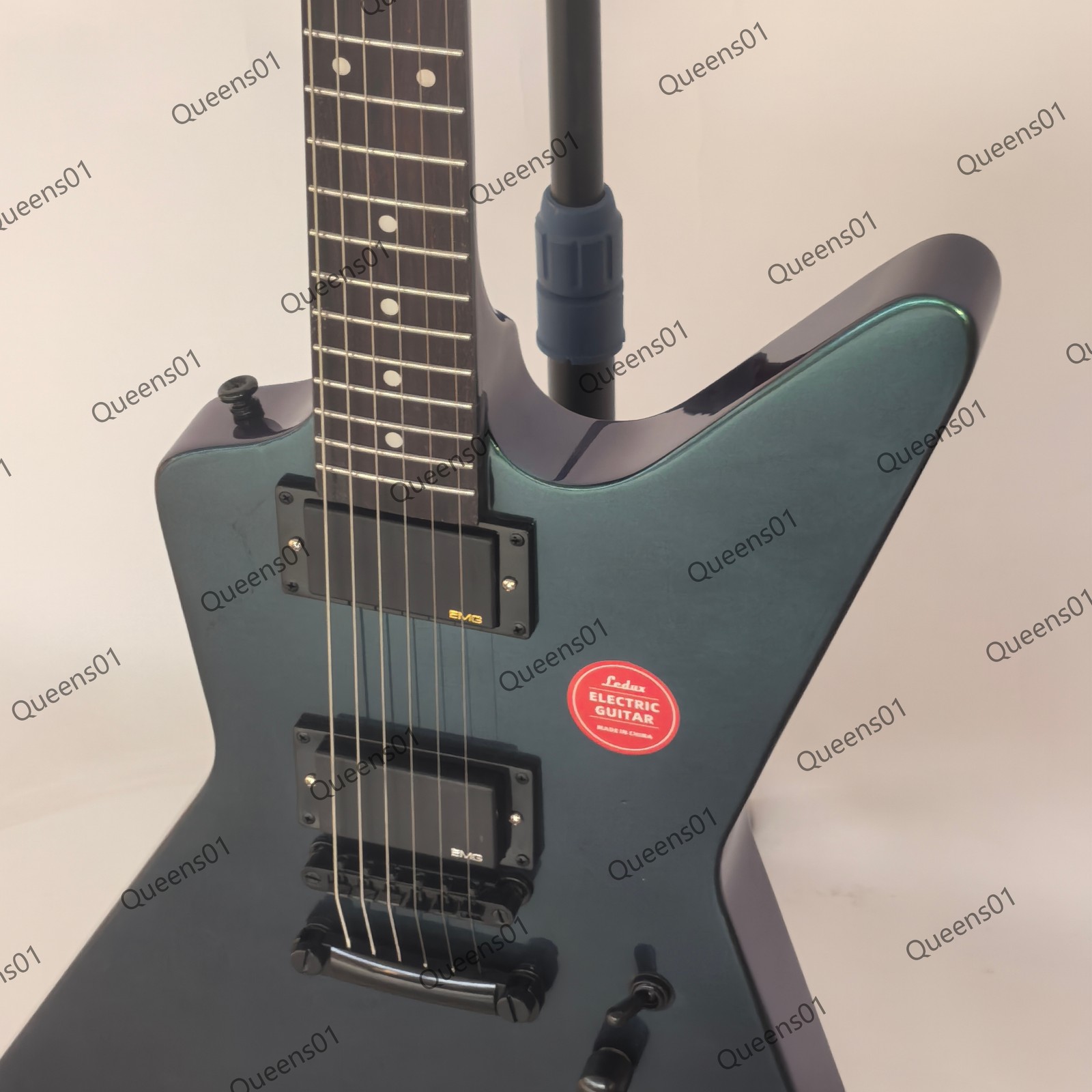 Electric Guitar Stainless Steel Rounded Frets HH Pickups Solid Body Chameleon