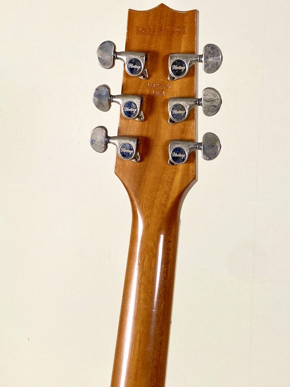 Heritage Custom Shop Artisan Aged H-150 Plain Top Bigsby -Space Black- 4.07kg