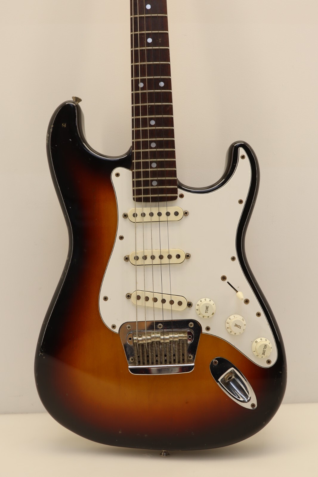 1996 – 1997 Fender Stratocaster XII 12 String Electric Guitar
