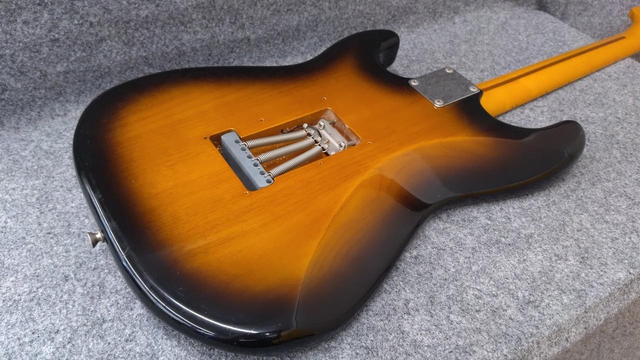 FENDER JAPAN ST57-58US electric guitar