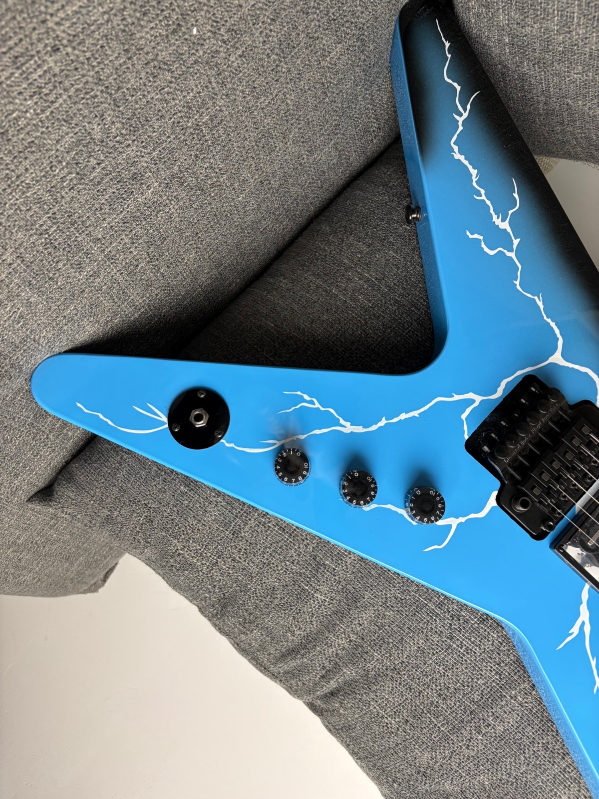 Dimebag Darrel ML Electric Guitar Floydrose vibrato Blue Lightning Veneer