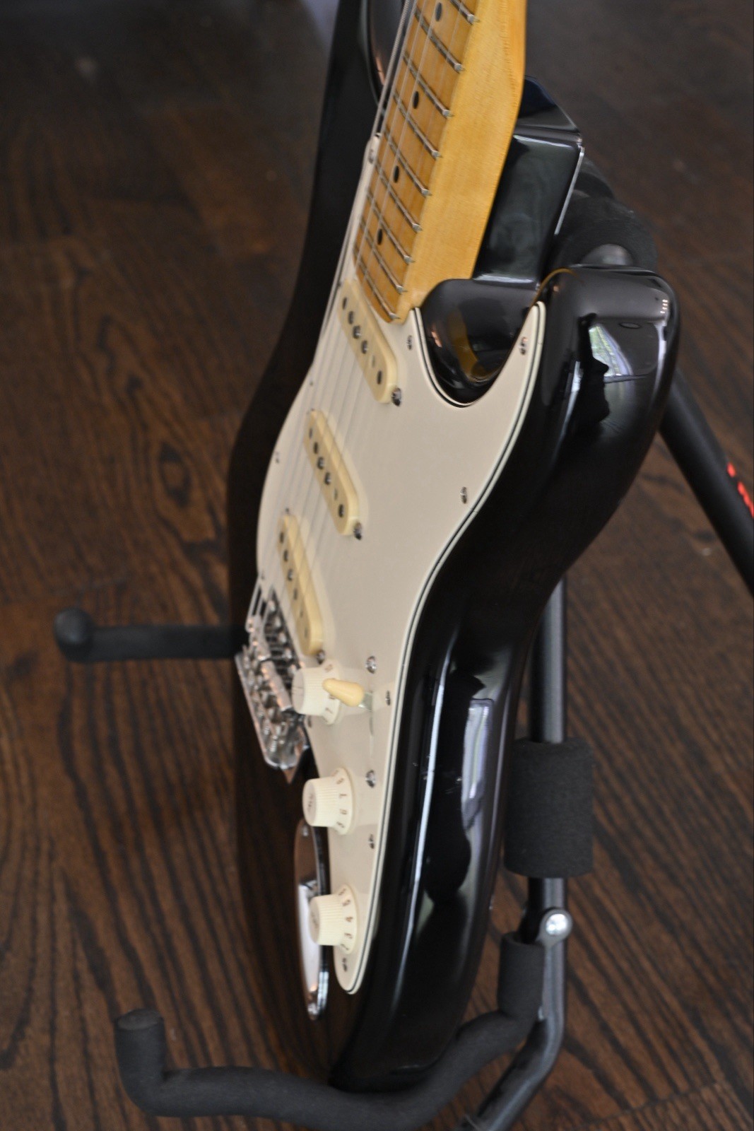 Fender Stratocaster Black Electric Guitar Right-Handed Nitro Neck