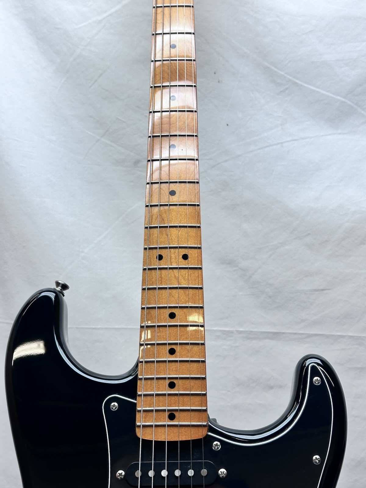 Squier Classic Vibe 70’s Stratocaster HSS Electric Guitar Gloss Black