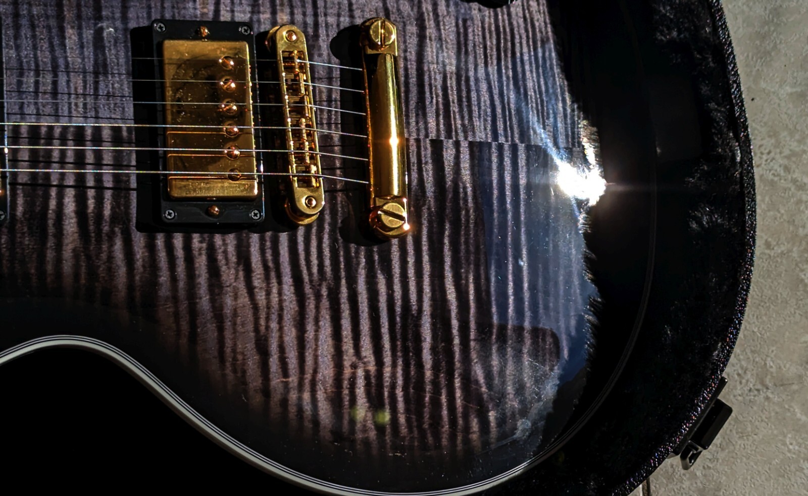2023 Gibson Les Paul Modern Supreme – Translucent Ebony