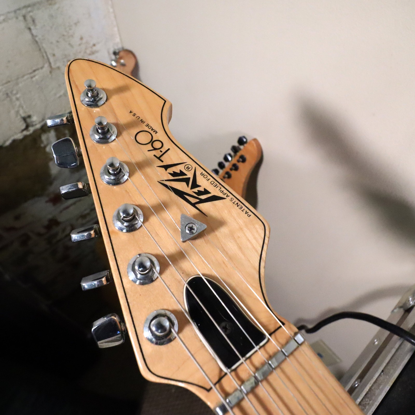 1980’s Peavey T-60 Electric Satin Natural Guitar